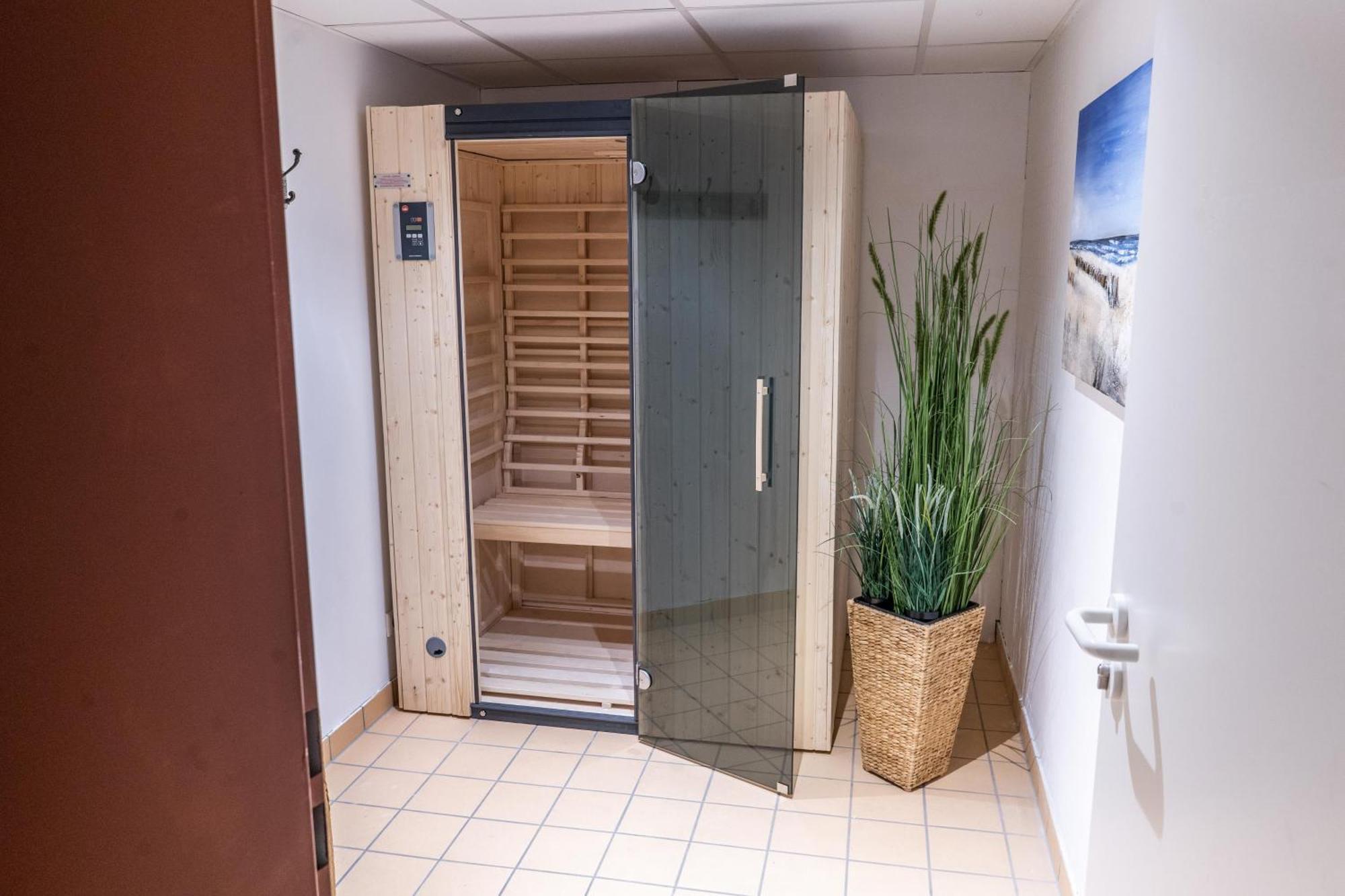 Urlaub Mit Ostseeblick, Schwimmbad, Sauna & Direkte Strandlage Kronsgaard Екстер'єр фото